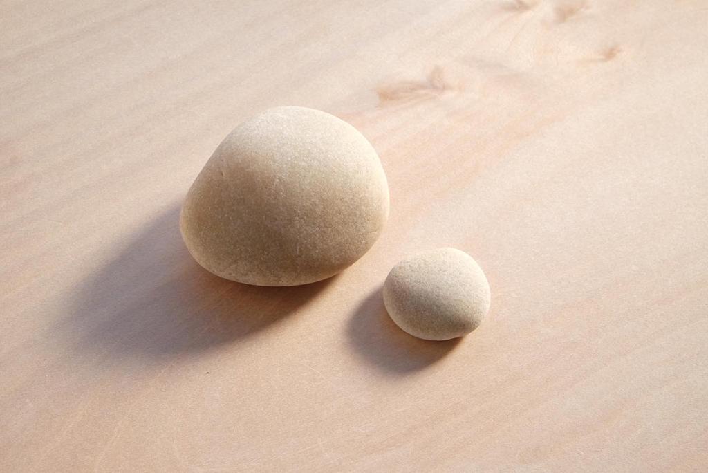 テーブルに置かれた卵

中程度の精度で自動的に生成された説明
