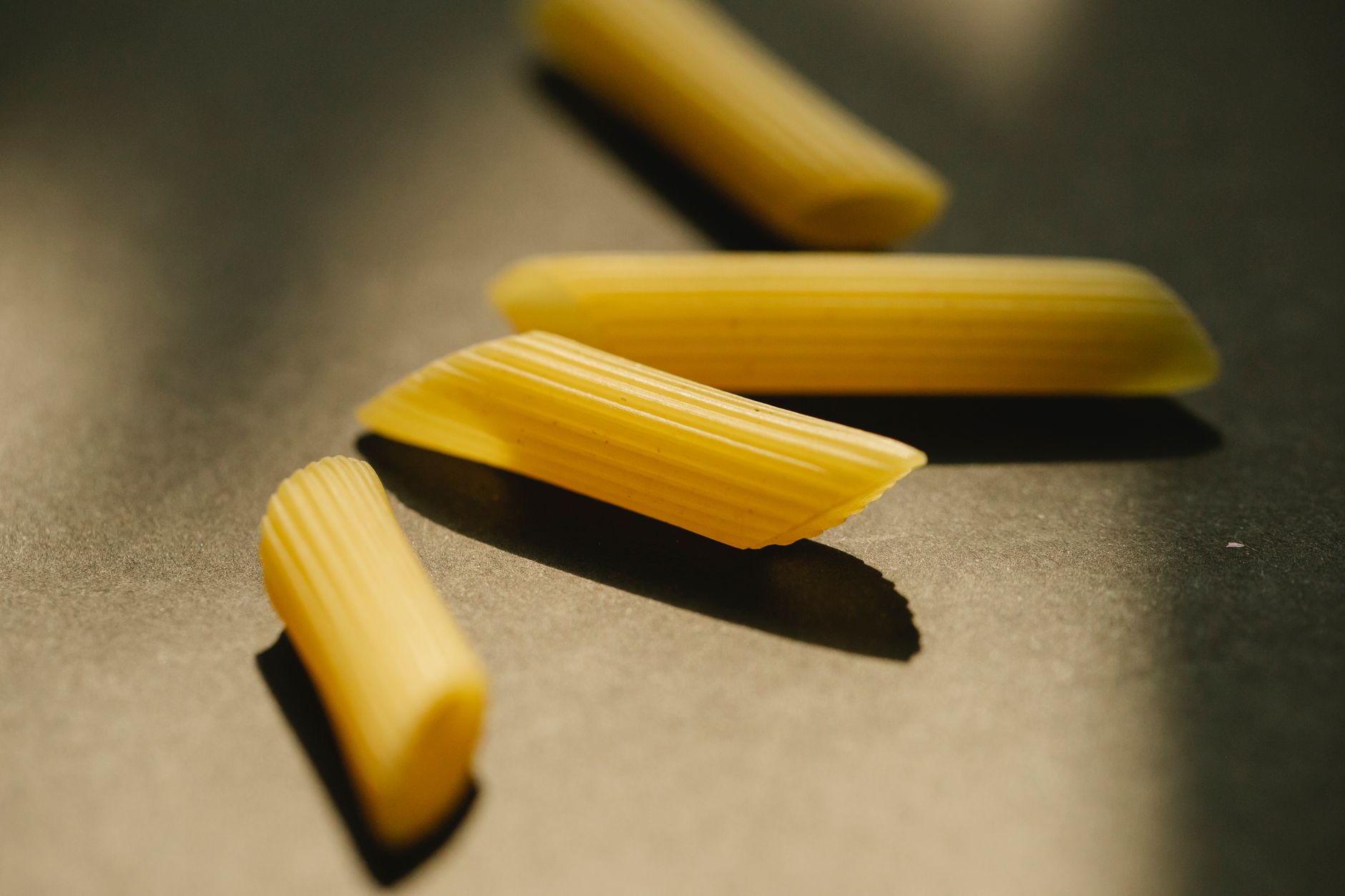 蝶、耳、舌、羽根——パスタの形に秘められた名前の由来と構造の理由