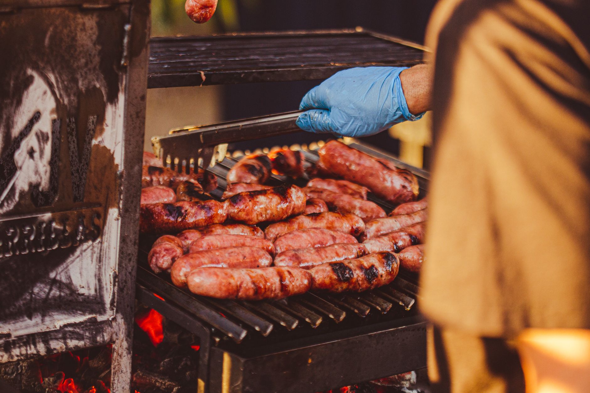 バーベキュー作法一覧|世界の焼き方の違いと「焼き奉行」が生まれる理由